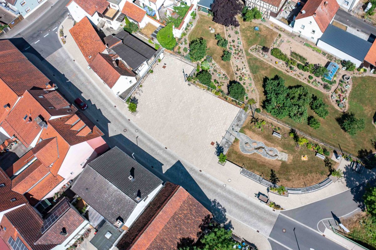 Neugestaltung Ludwigstraße und Dorfplatz