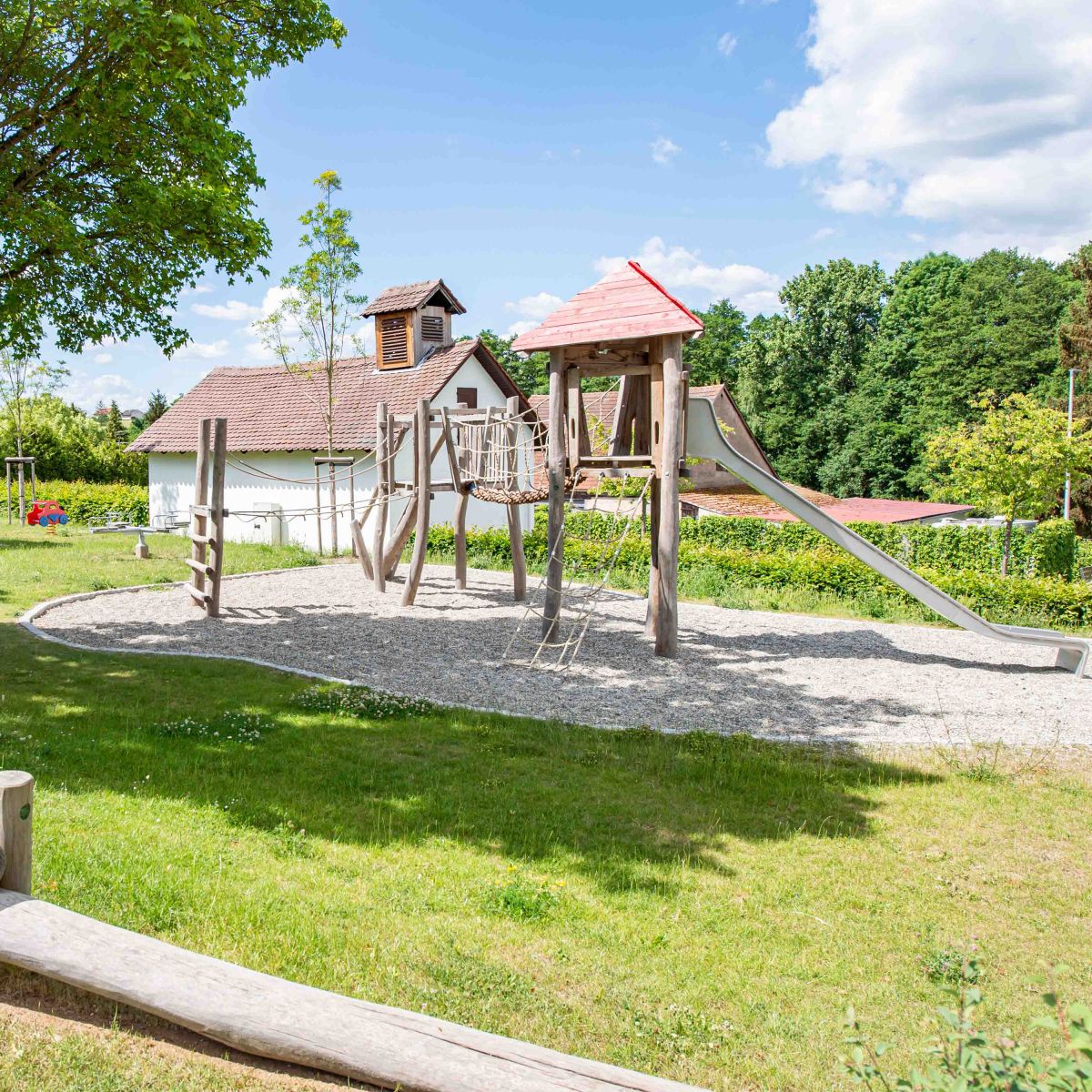 Abschlussmaßnahmen Dorferneuerung Hain